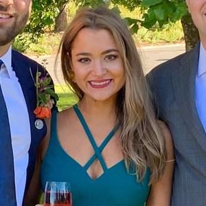 Meet your Posher, Becca